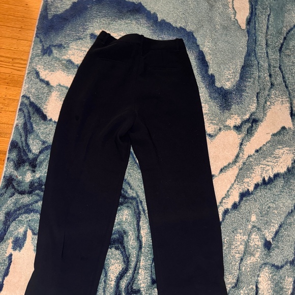 Aritzia - Effortless Pant - Curve Fit - Crepette - Size 10 - Dark Night Navy - Picture 5 of 5